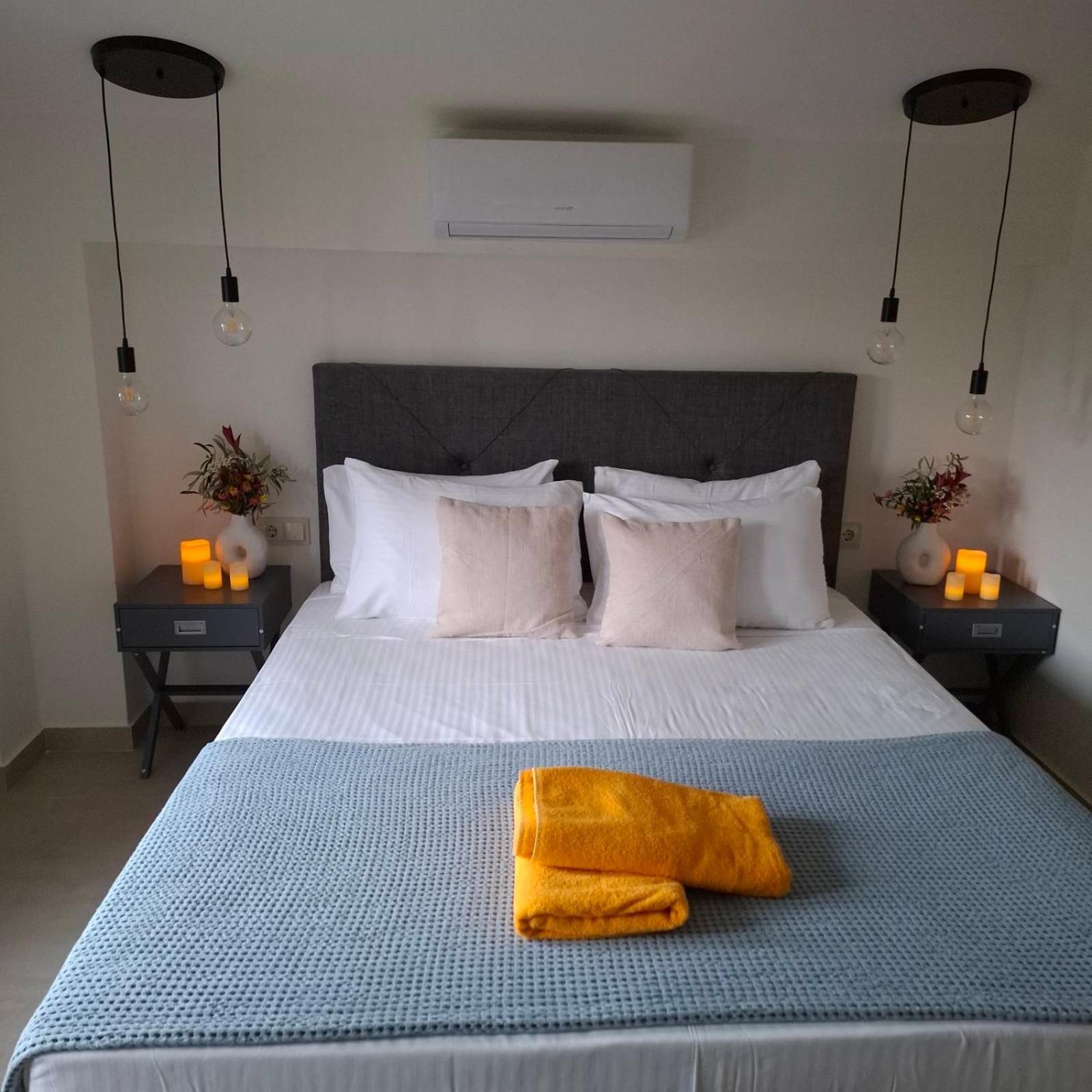 Villas Epta Karpi Complex Of 7 Luxury Villas Skriperon ภายนอก รูปภาพ